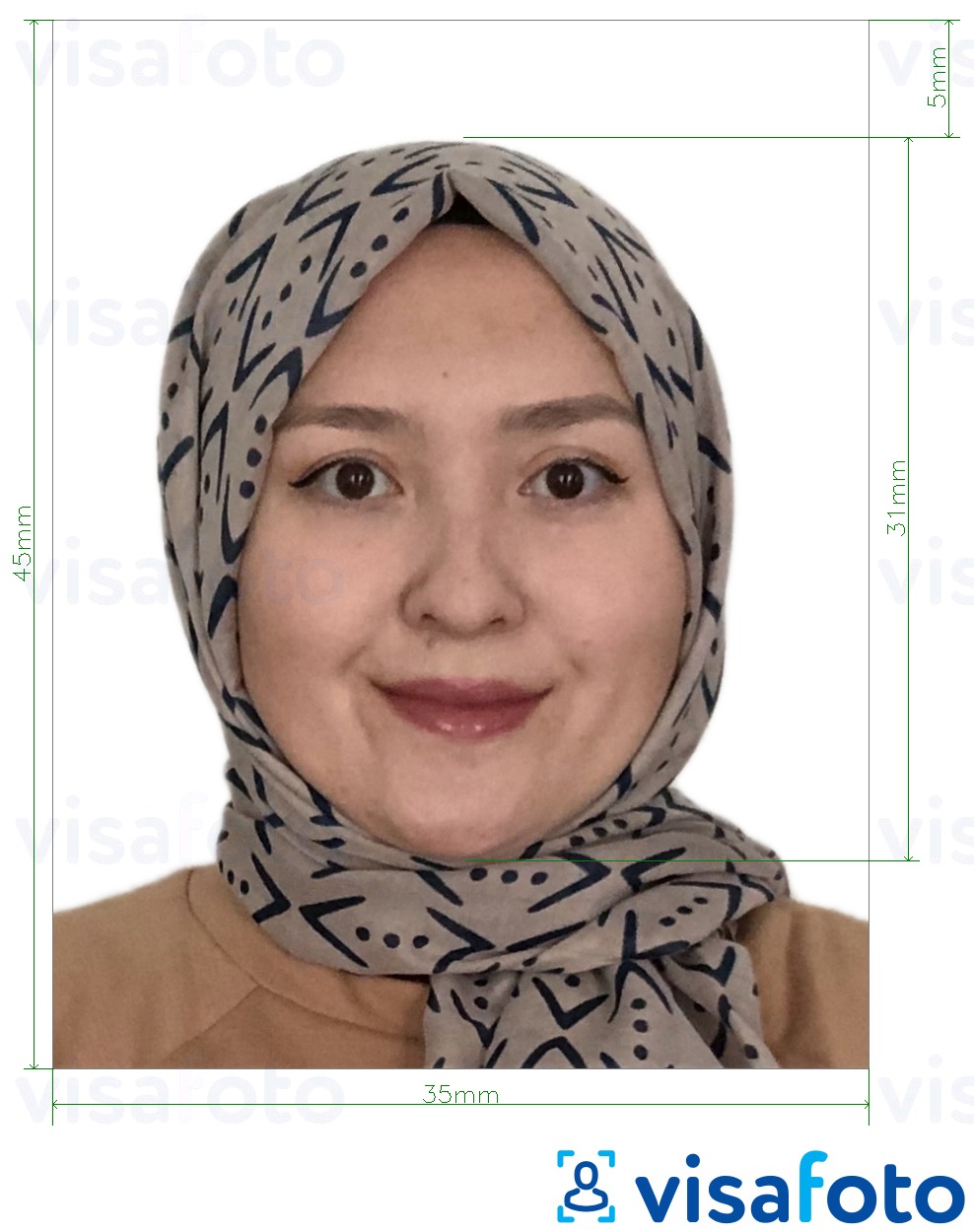 Príklad fotografie pre Malajzia Visa 35x45 mm biele pozadie s presnou špecifikáciou veľkosti